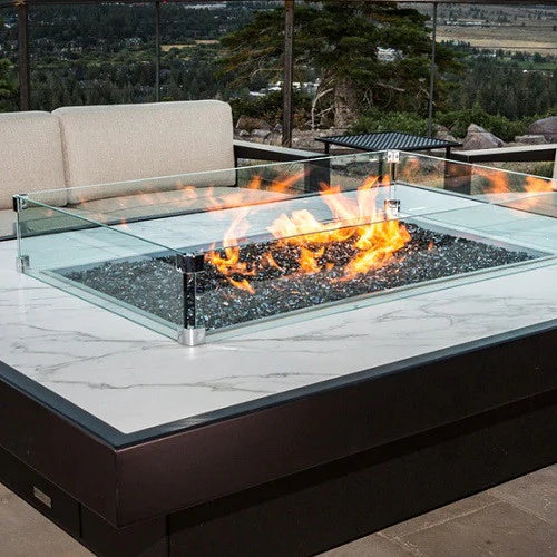Why Glass Wind Screens Are a Must-Have for Fire Pit Tables