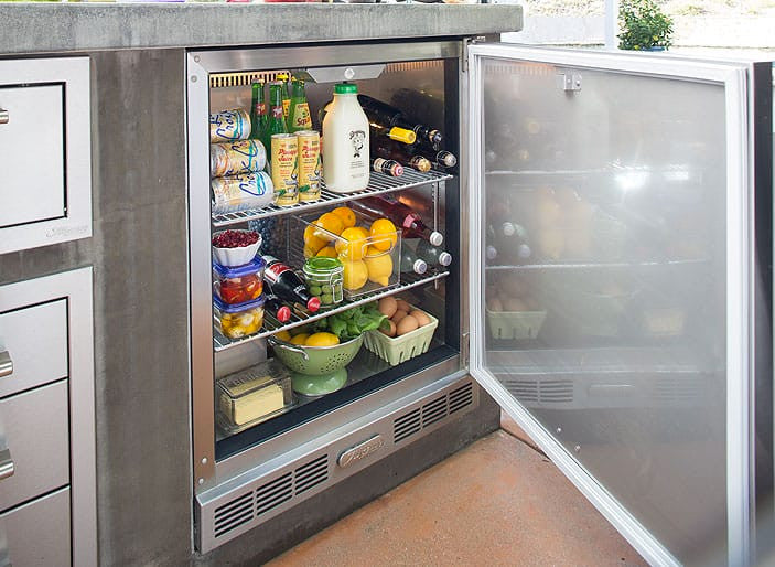 Alfresco - 28” Single Door Refrigerator - 7.25 CU.FT.