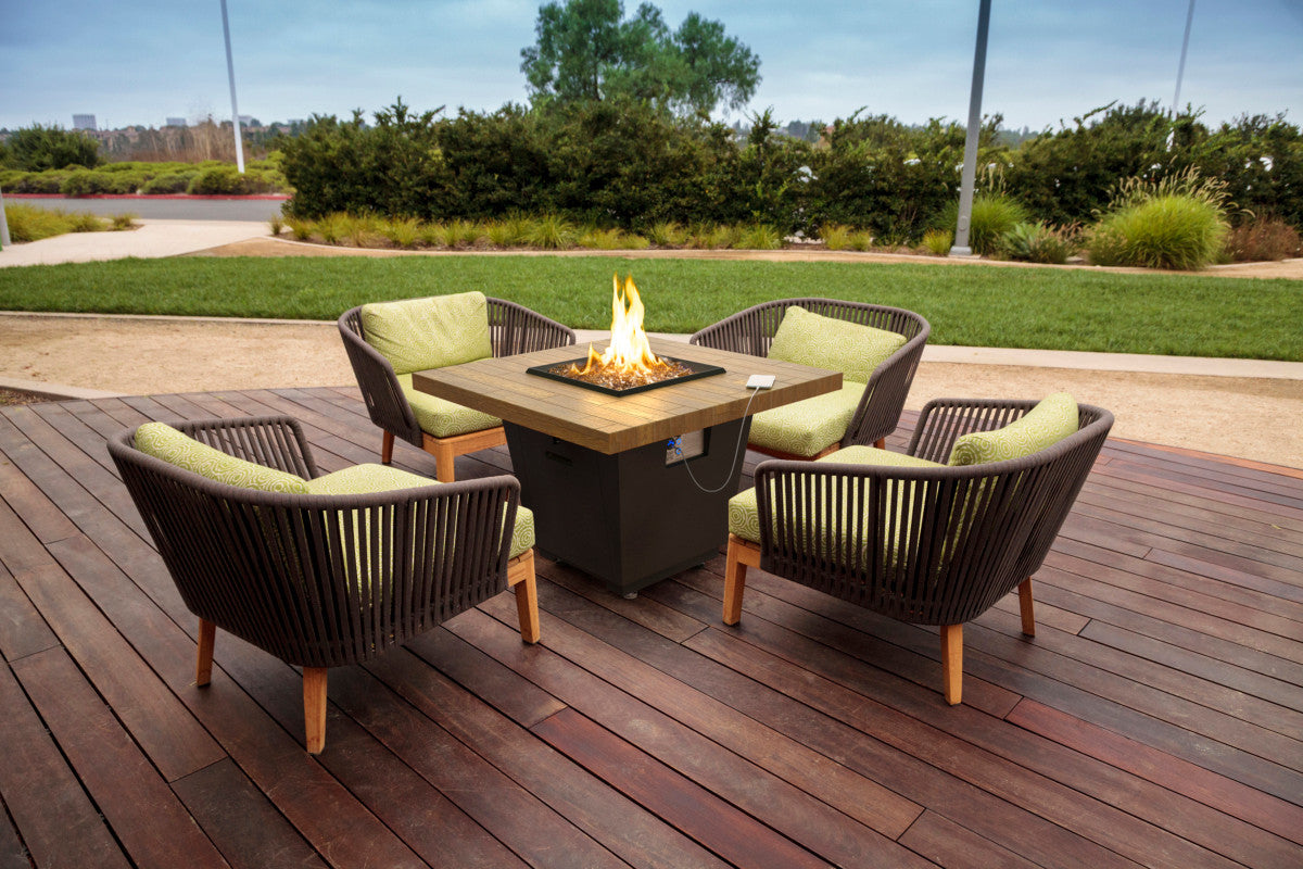American Fyre Designs - Reclaimed Wood Cosmopolitan Square - Chat Height Firetable - French Barrel Oak - In use